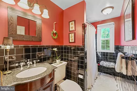 290 Forest Hills Cir, Devon, PA 19333 photo 13