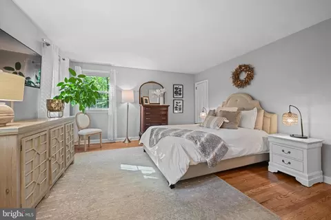 290 Forest Hills Cir, Devon, PA 19333 photo 9