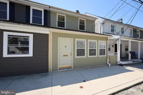 332 Main St, Parkesburg, PA 19365