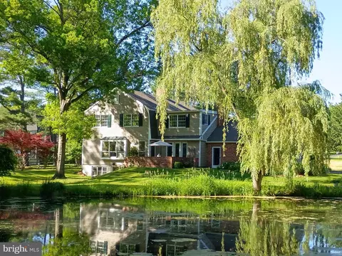 804 General Sterling Dr, West Chester, PA 19382