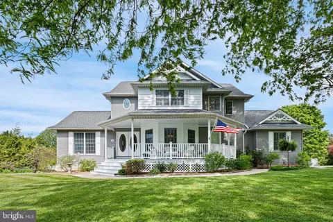 124 S Deer Run Dr, Lincoln University, PA 19352