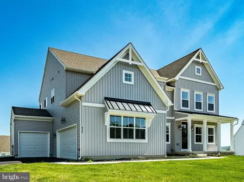 925 Marina Ct, West Chester, PA 19382