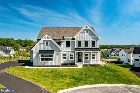 925 Marina Ct, West Chester, PA 19382
