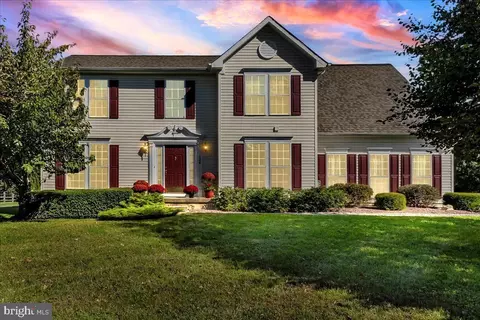 126 Hemlock Dr, Cochranville, PA 19330