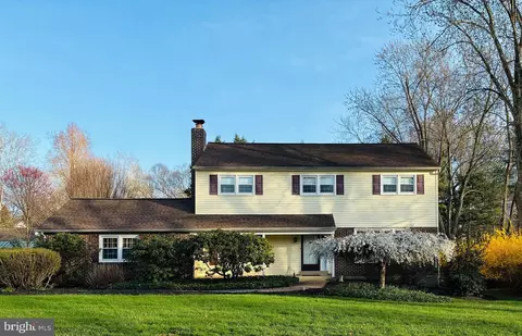 1422 Grand Oak Ln, West Chester, PA 19380