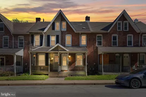 348 Valley Rd, Coatesville, PA 19320