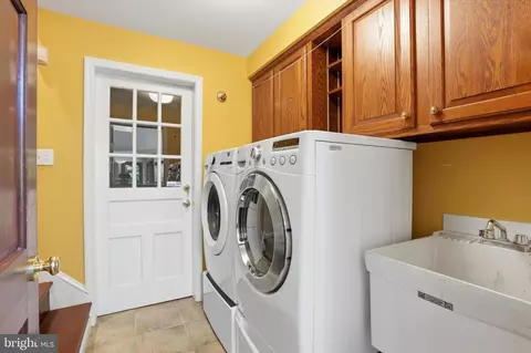 Other - 851 Box Hill Ln, Wayne, PA 19087 photo 2 of 8