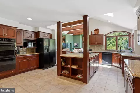 Kitchen - 851 Box Hill Ln, Wayne, PA 19087 photo 1 of 2