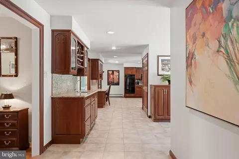 Entry Way - 851 Box Hill Ln, Wayne, PA 19087 photo 5 of 5