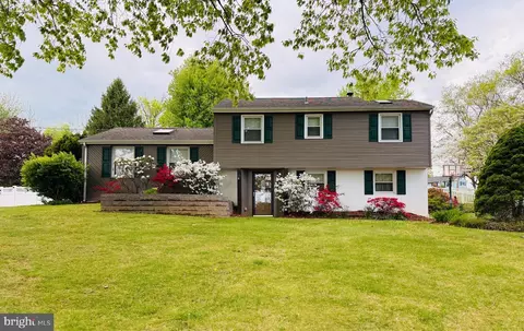 706 Edward Ln, West Chester, PA 19382