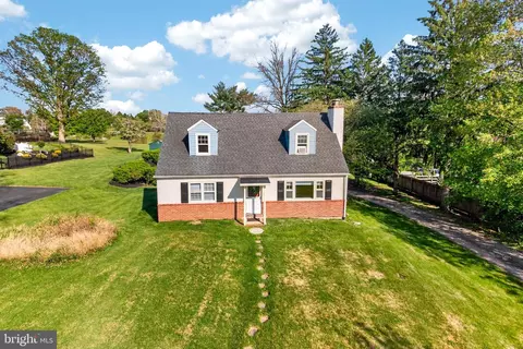 507 Saint Johns Cir, Phoenixville, PA 19460