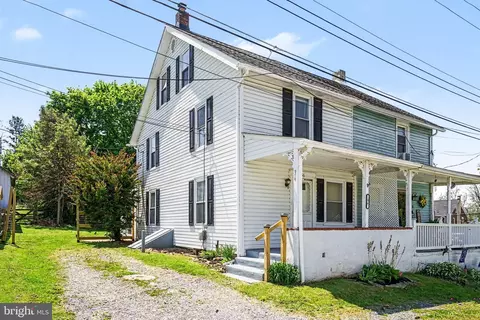 30 Helen St, Coatesville, PA 19320
