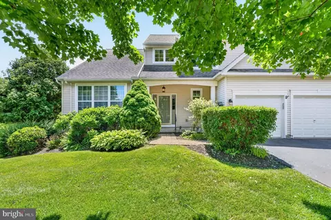 415 Westview Dr, Avondale, PA 19311