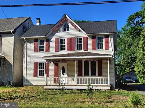 2043 Newark Rd, Lincoln University, PA 19352