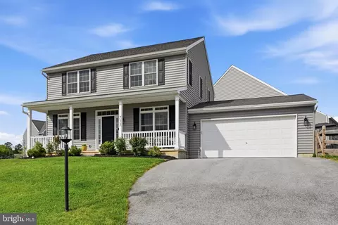 733 Risinghurst Ln, Oxford, PA 19363
