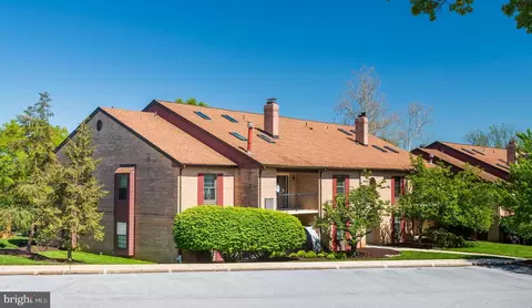 1210 Eagles Ridge Dr, Chesterbrook, PA 19087