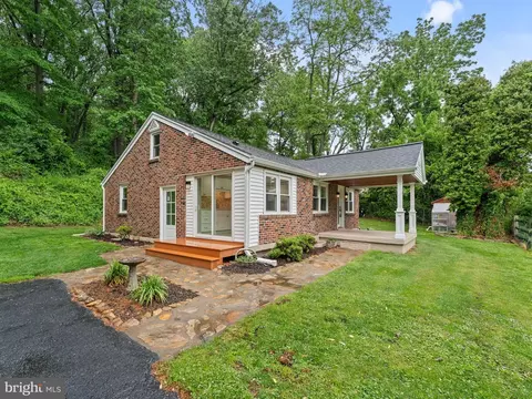 3395 Upper Valley Rd, Parkesburg, PA 19365