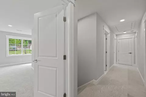 Entry Way - 77 Spring Rd, Malvern, PA 19355 photo 8 of 14