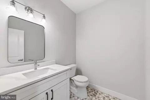 Entry Way - 77 Spring Rd, Malvern, PA 19355 photo 6 of 14