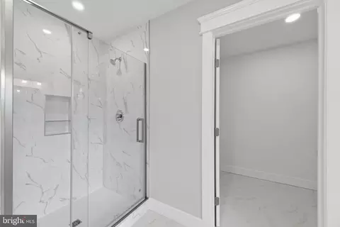 Bath - 77 Spring Rd, Malvern, PA 19355 photo 3 of 5