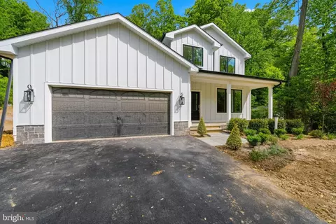 Exterior - 77 Spring Rd, Malvern, PA 19355 photo 4 of 16