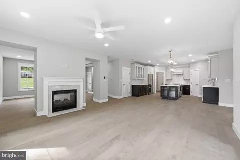 Living - 77 Spring Rd, Malvern, PA 19355 photo 8 of 11