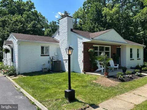 10 Yorktown Ave, West Chester, PA 19382