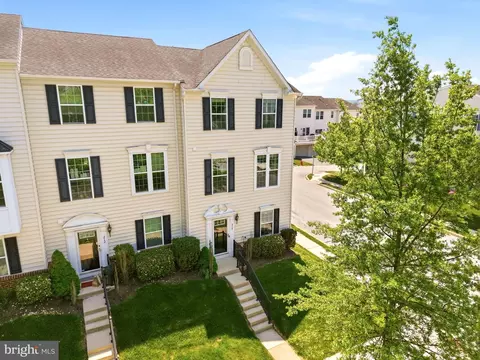 214 Ashburn Rd #19, Phoenixville, PA 19460