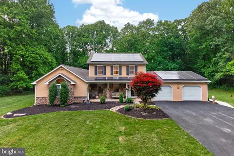 4441 Cemetery Rd, Parkesburg, PA 19365
