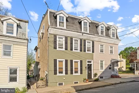 230 Ann St, Phoenixville, PA 19460