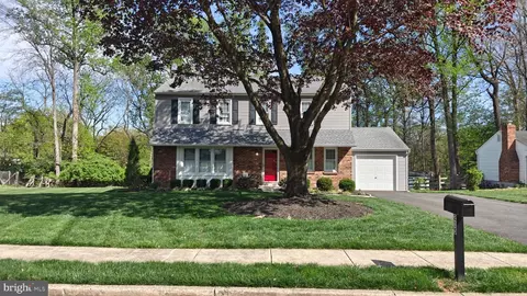 215 Elton Cir, West Chester, PA 19382