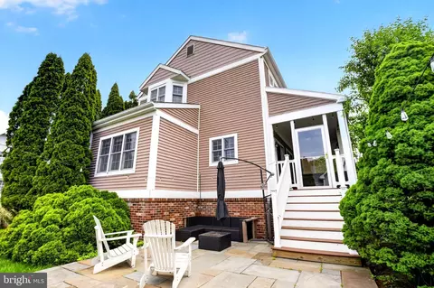 615 Yardley Ln, Downingtown, PA 19335