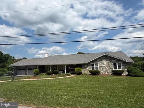 155 W 3rd Ave, Coatesville, PA 19320
