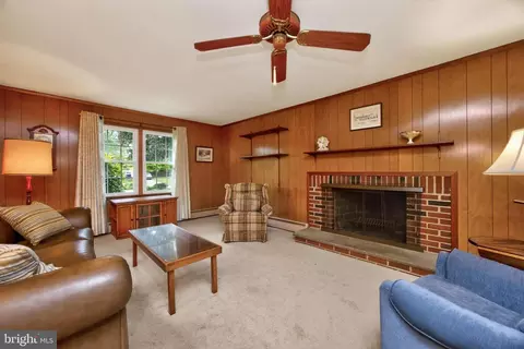 Living - 115 Morris Rd, Exton, PA 19341 photo 3 of 5