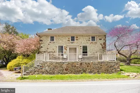 734 N Chester Rd, West Chester, PA 19380
