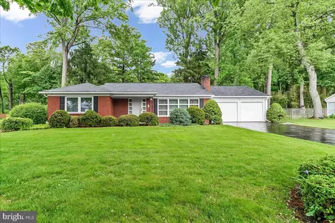 1219 Scott Dr, Coatesville, PA 19320