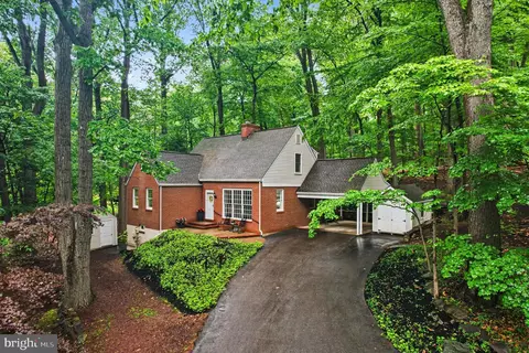 220 Jug Hollow Rd, Valley Forge, PA 19481