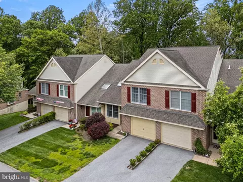 40 May Apple Dr, Downingtown, PA 19335