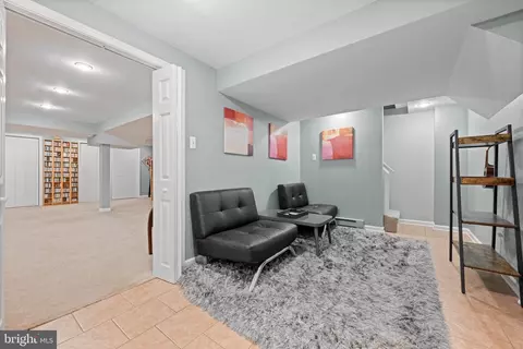 Entry Way - 686 Limehouse Rd, Wayne, PA 19087 photo 13 of 14
