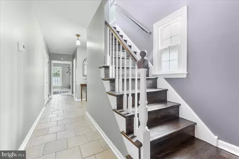 Entry Way - 686 Limehouse Rd, Wayne, PA 19087 photo 4 of 14
