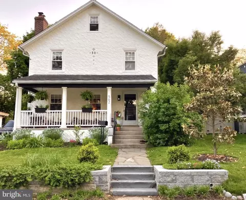 562 Woodside Ave, Berwyn, PA 19312
