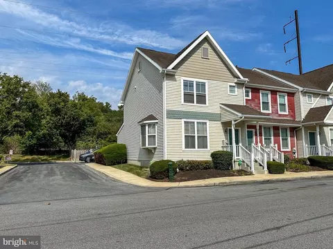 901 Merchant St, Coatesville, PA 19320