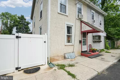 231 William St, Downingtown, PA 19335