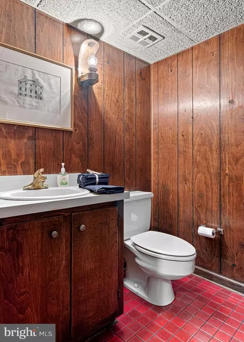 Bath - 533 Gulph Rd, Wayne, PA 19087 photo 4 of 4
