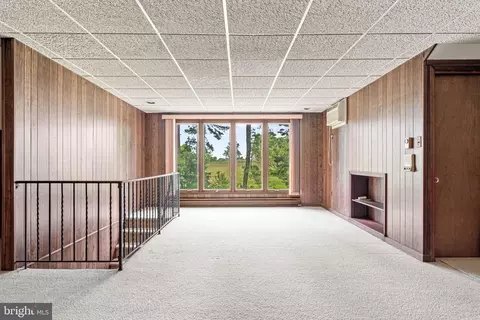 Living - 533 Gulph Rd, Wayne, PA 19087 photo 7 of 7