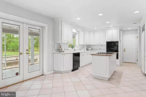 Kitchen - 533 Gulph Rd, Wayne, PA 19087 photo 1 of 5