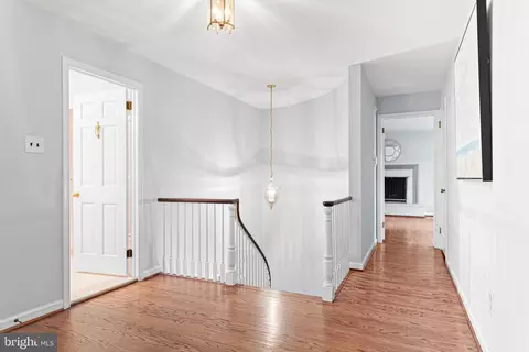 Entry Way - 533 Gulph Rd, Wayne, PA 19087 photo 4 of 6