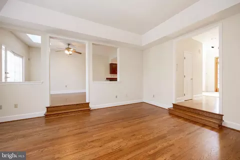 Living - 224 Cambridge Chase, Exton, PA 19341 photo 2 of 5