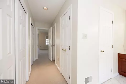 Entry Way - 224 Cambridge Chase, Exton, PA 19341 photo 4 of 6