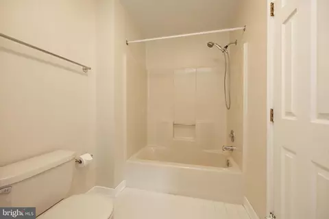 Bath - 224 Cambridge Chase, Exton, PA 19341 photo 3 of 3